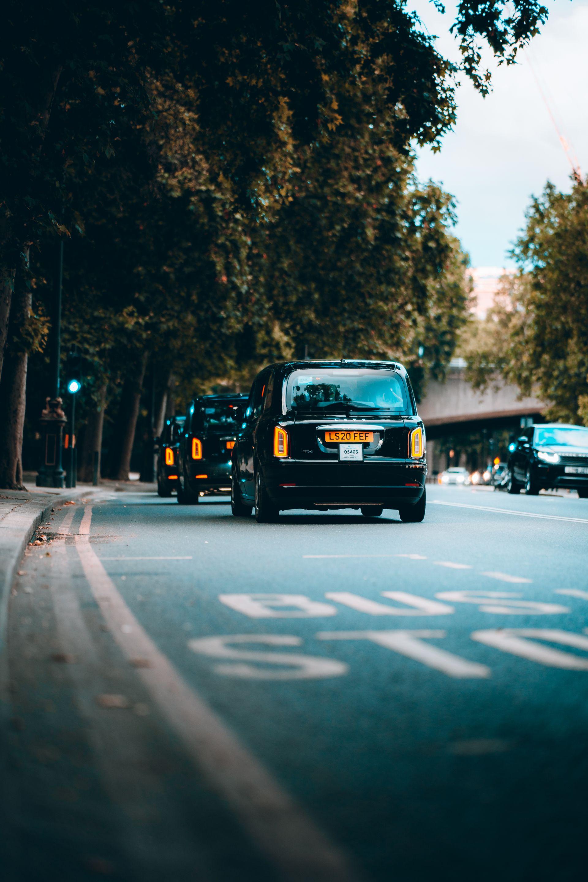 Airport cab service 1