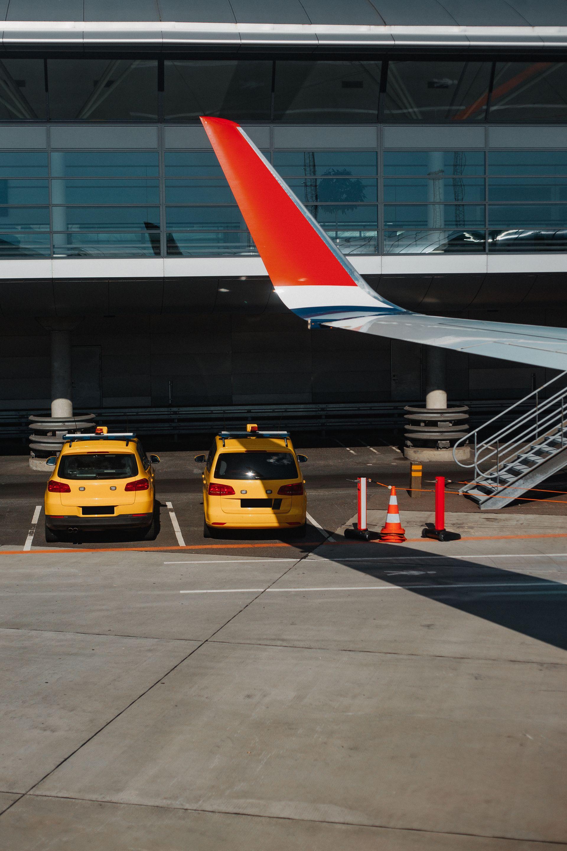 Airport cab service 2
